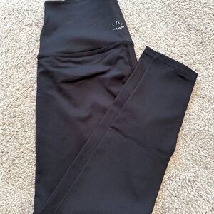 Beyond Yoga Size Small Black Leggings